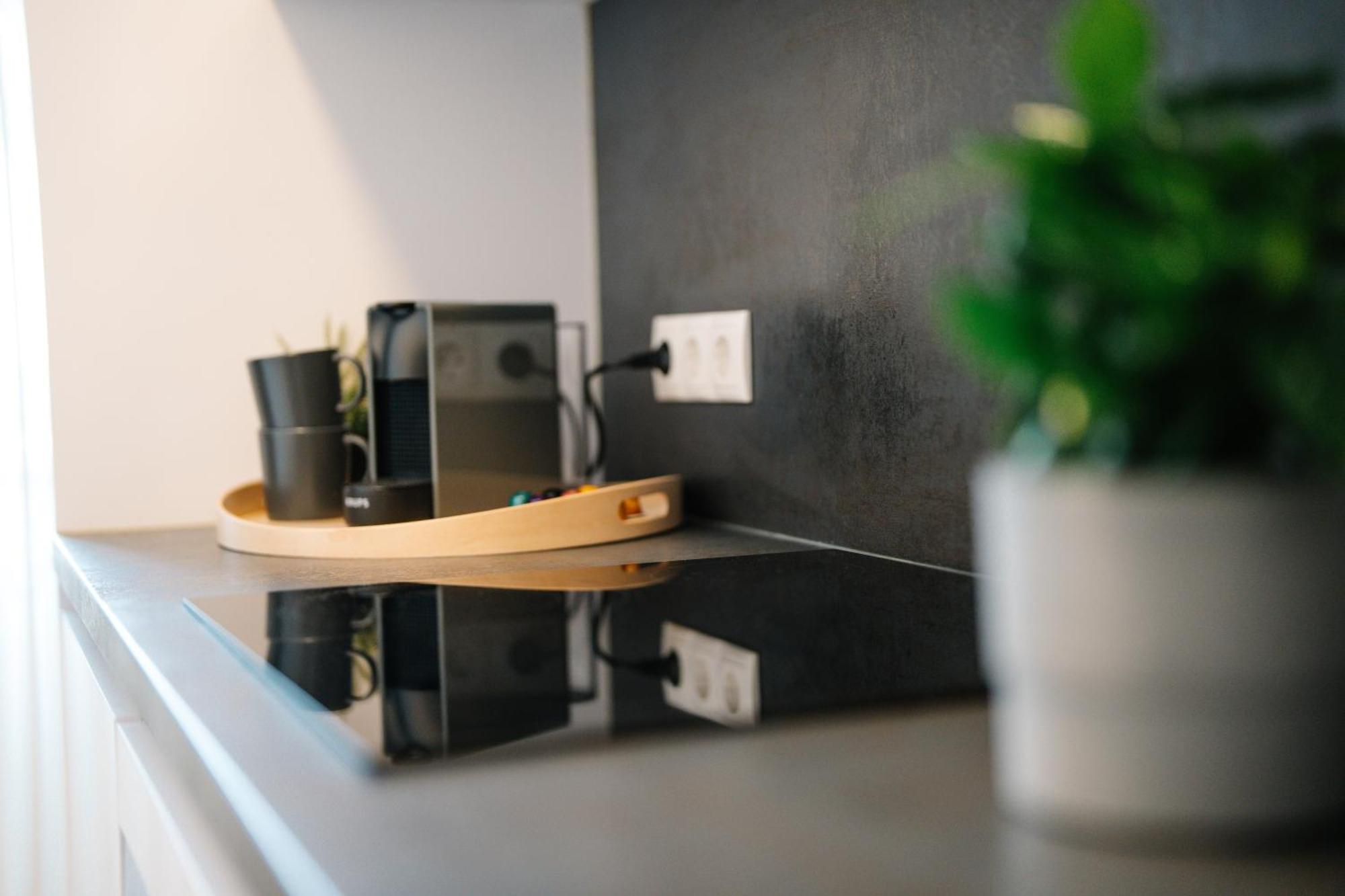 110Qm, 4 Bedrooms, Near Schoenbrunn - Axara Housing Osw 33 Bécs Kültér fotó